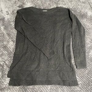 Grey long sleeve sweater